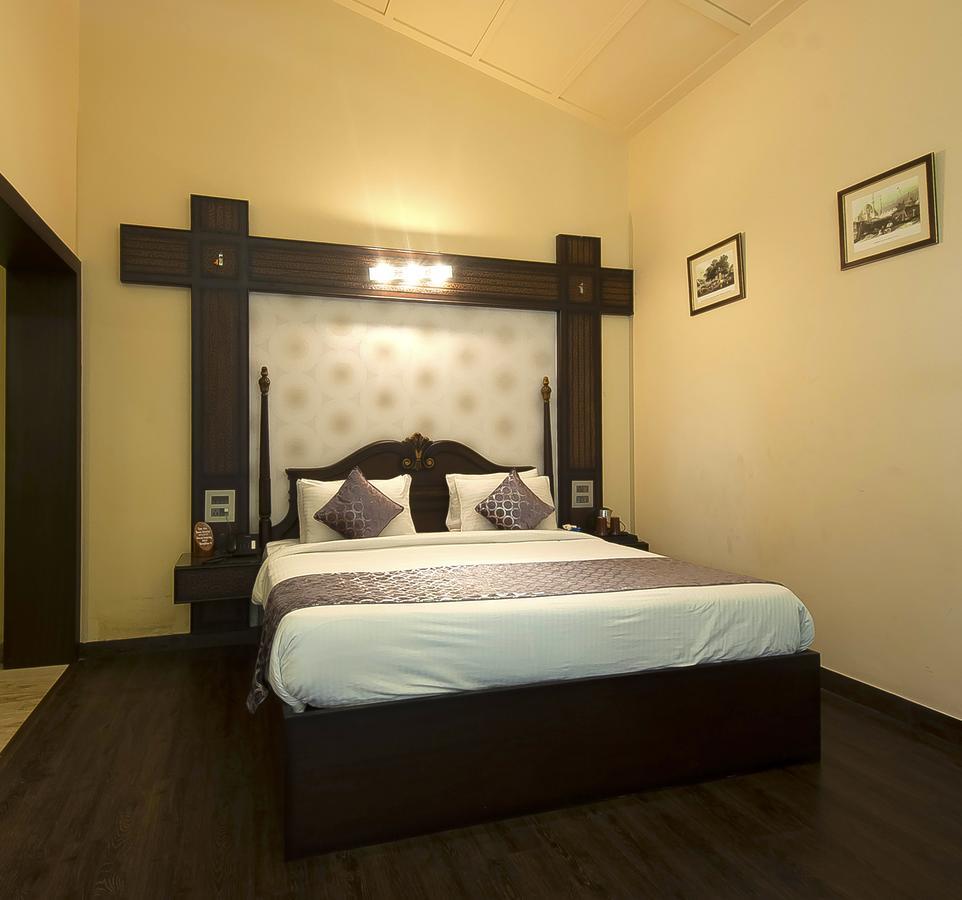 Corbett Wild Iris Spa And Resort Rāmnagar Eksteriør bilde