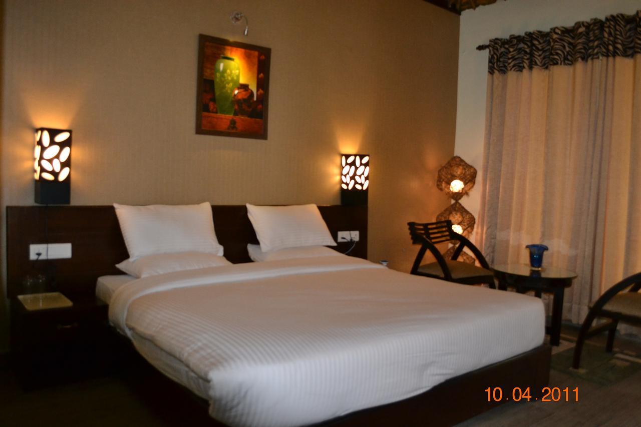 Corbett Wild Iris Spa And Resort Rāmnagar Eksteriør bilde