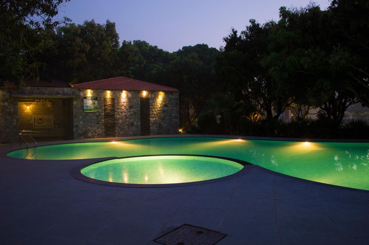 Corbett Wild Iris Spa And Resort Rāmnagar Eksteriør bilde
