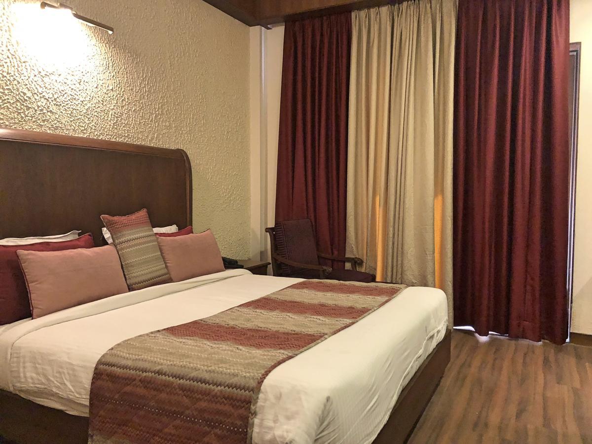 Corbett Wild Iris Spa And Resort Rāmnagar Eksteriør bilde